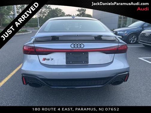 2023 Audi RS 7 4.0T