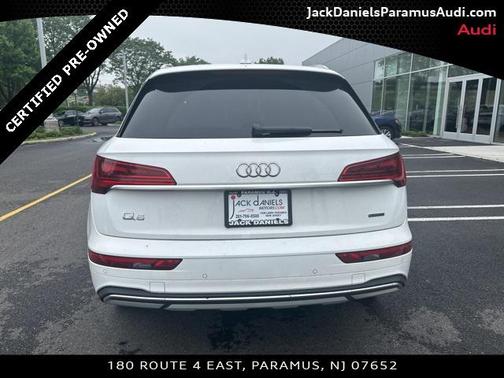 2024 Audi Q5 40 Premium Plus