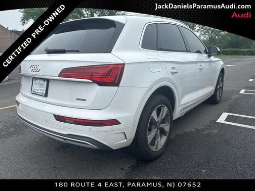 2024 Audi Q5 40 Premium Plus