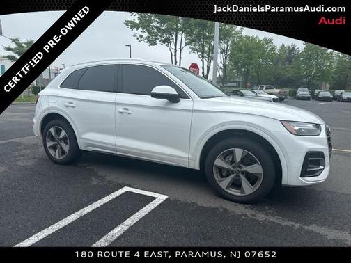 2024 Audi Q5 40 Premium Plus