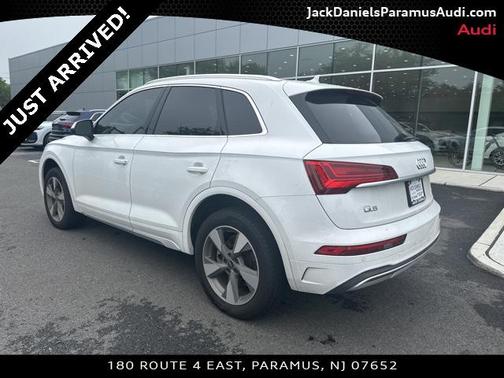 2024 Audi Q5 40 Premium Plus