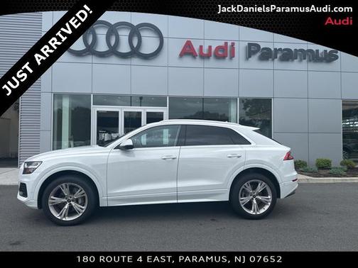 2022 Audi Q8 55 Premium