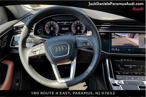 2022 Audi Q8 55 Premium