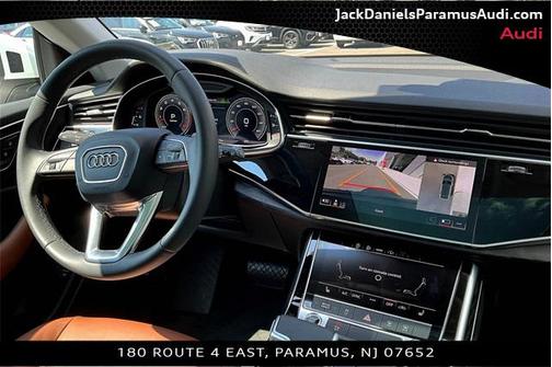 2022 Audi Q8 55 Premium