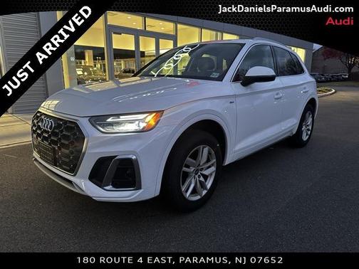 2023 Audi Q5 Premium 45 TFSI S line quattro