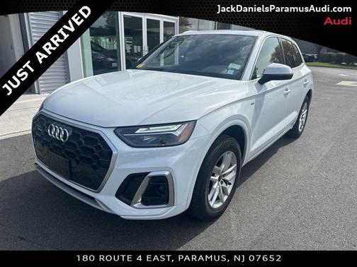 2023 Audi Q5 45 S line Premium
