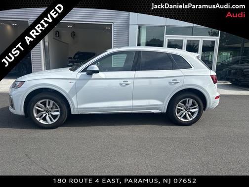 2023 Audi Q5 45 S line Premium