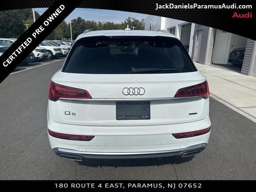 2023 Audi Q5 45 S line Premium