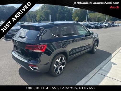 2022 Volkswagen Taos 1.5T SEL