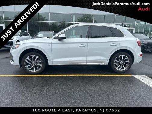 2022 Audi Q5 45 S line Premium