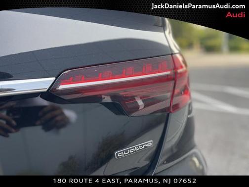 2023 Audi A4 45 S line Premium