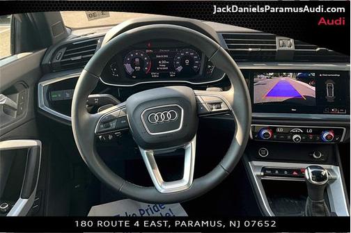 2025 Audi Q3 Premium 45 TFSI S line quattro Tiptronic