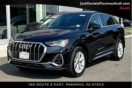 2025 Audi Q3 Premium 45 TFSI S line quattro Tiptronic