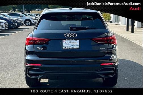 2025 Audi Q3 Premium 45 TFSI S line quattro Tiptronic