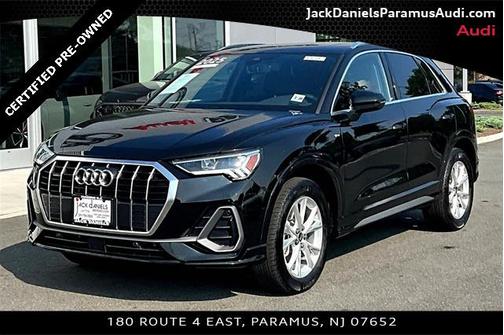 2025 Audi Q3 Premium 45 TFSI S line quattro Tiptronic