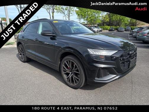 2023 Audi Q8 55 Premium Plus