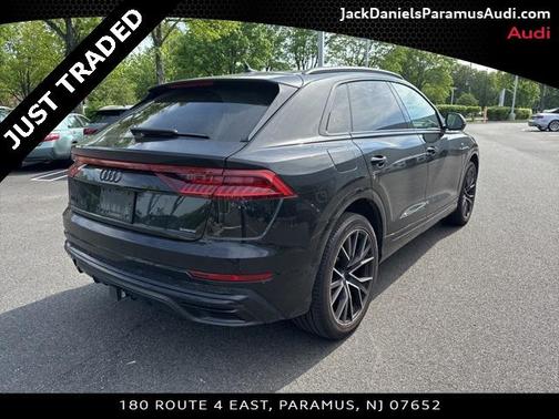 2023 Audi Q8 55 Premium Plus