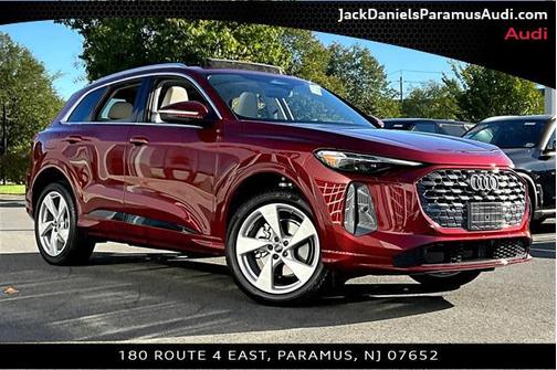2025 Audi Q5 Premium Plus
