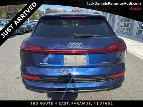 2023 Audi e-tron Premium quattro