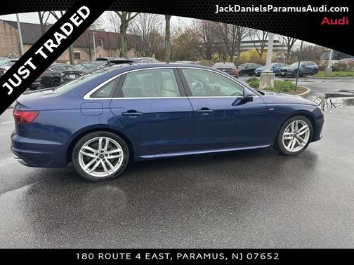 2023 Audi A4 45 S line Premium