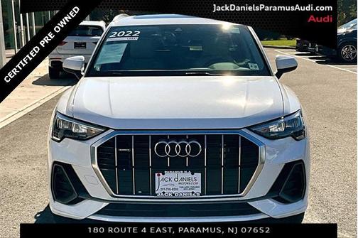 2022 Audi Q3 Premium 45 TFSI S line quattro Tiptronic