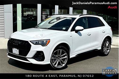 2022 Audi Q3 45 S line Premium