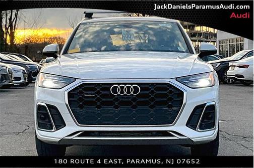 2022 Audi Q5 45 S line Premium Plus