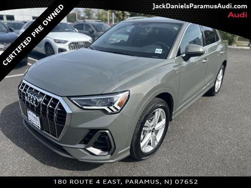 2024 Audi Q3 Premium 45 TFSI S line quattro Tiptronic