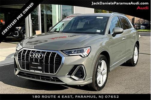 2024 Audi Q3 Premium 45 TFSI S line quattro Tiptronic