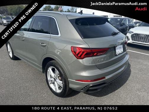 2024 Audi Q3 Premium 45 TFSI S line quattro Tiptronic