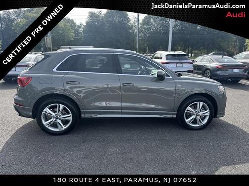 2024 Audi Q3 Premium 45 TFSI S line quattro Tiptronic