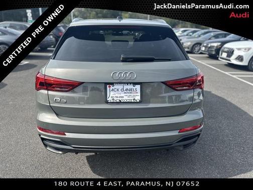 2024 Audi Q3 Premium 45 TFSI S line quattro Tiptronic