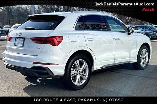 2023 Audi Q3 Premium Plus 45 TFSI S line quattro Tiptronic