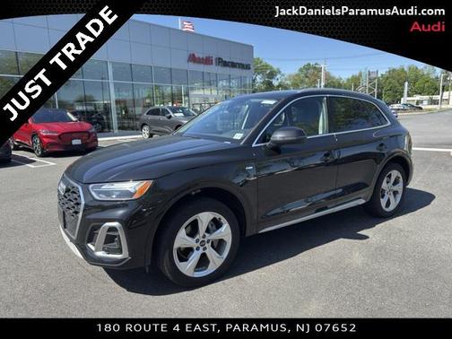 2023 Audi Q5 45 S line Premium Plus