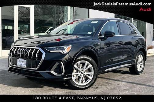 2024 Audi Q3 Premium 45 TFSI S line quattro Tiptronic