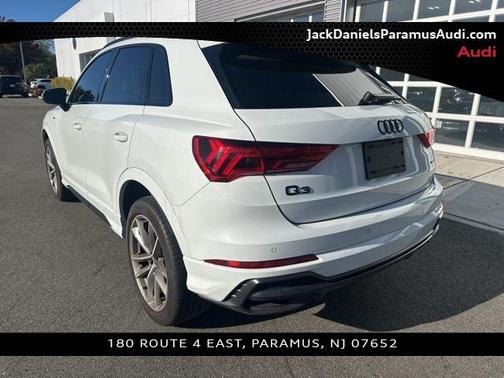 2022 Audi Q3 45 S line Premium Plus