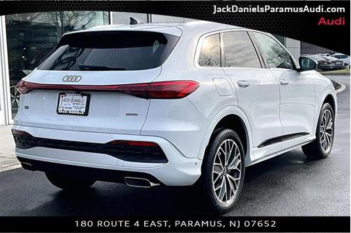 2025 Audi Q5 Premium Plus TFSI quattro S tronic