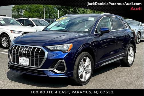 2022 Audi Q3 45 S line Premium