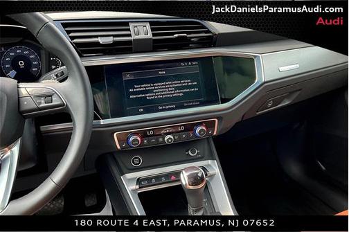 2022 Audi Q3 45 S line Premium