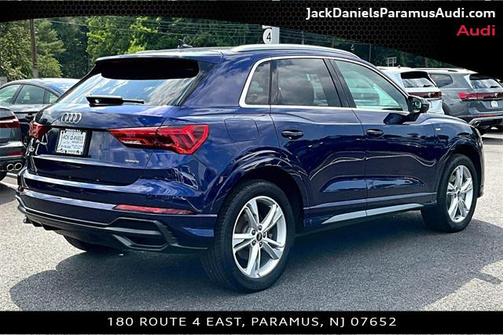 2022 Audi Q3 45 S line Premium