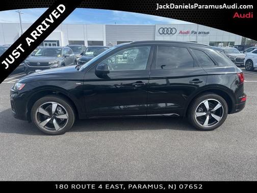 2022 Audi Q5 45 S line Premium Plus