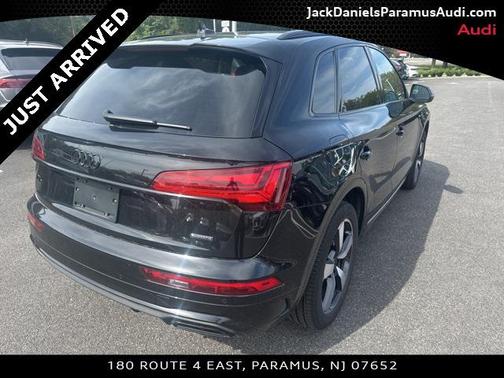 2022 Audi Q5 45 S line Premium Plus