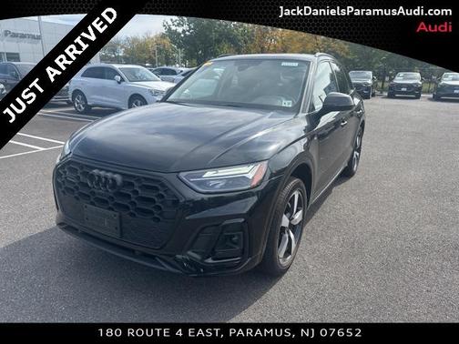 2022 Audi Q5 45 S line Premium Plus