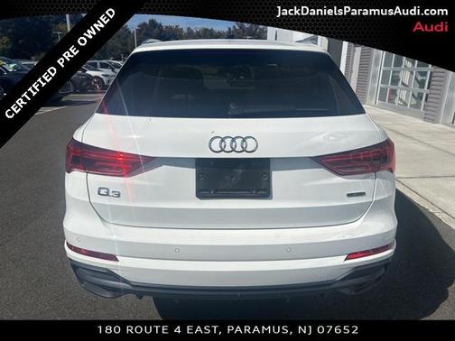 2022 Audi Q3 45 S line Premium