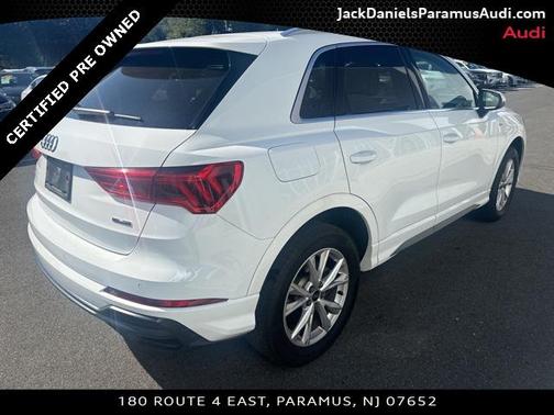 2022 Audi Q3 45 S line Premium