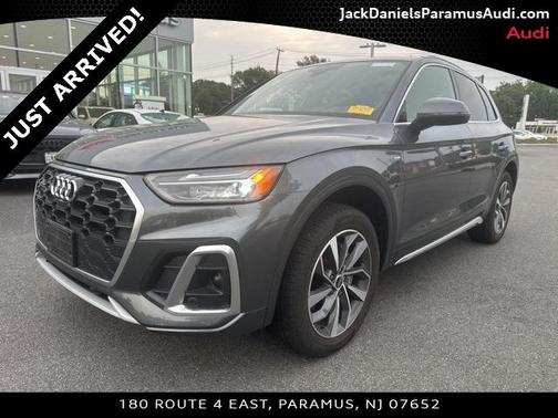 2022 Audi Q5 45 S line Premium Plus