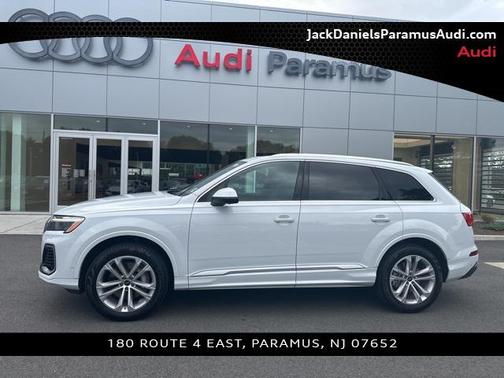 2025 Audi Q7 45 Premium