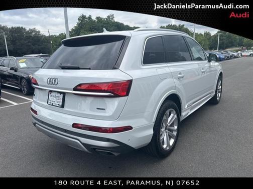 2025 Audi Q7 45 Premium
