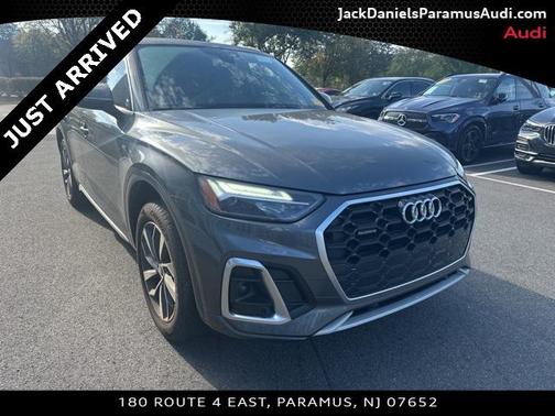 2023 Audi Q5 45 S line Premium