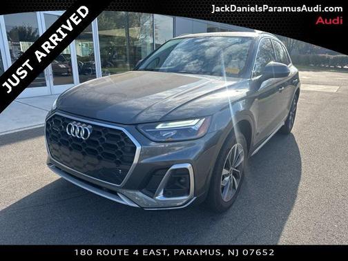 2023 Audi Q5 45 S line Premium